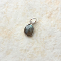 ラブラドライト 約7〜11×5mm チャーム Silver925